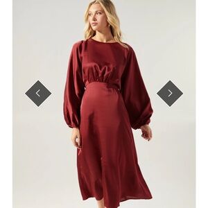 NWT Sugarlips Chateau Satin Dolman Sleeve Midi Dress